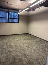 3122 Gillham Plz, Kansas City, MO to rent Interior Photo- Image 2 of 2