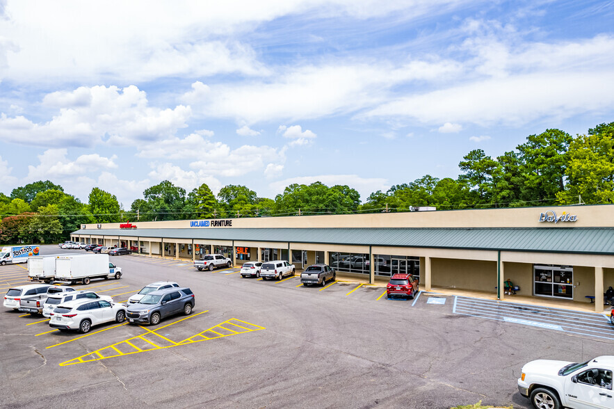 800 East St, Texarkana, AR for rent - Building Photo - Image 1 of 41