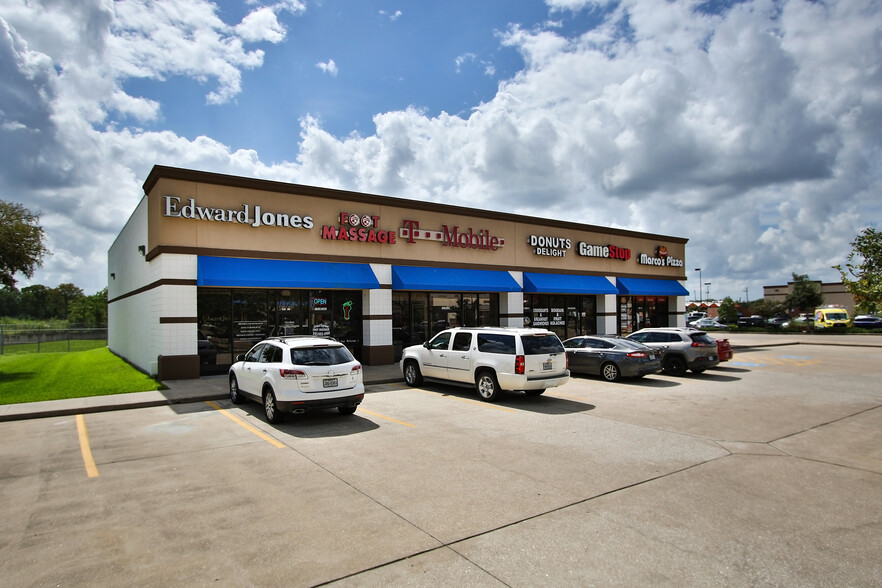 1510 Broadway St, Pearland, TX for rent - Building Photo - Image 1 of 6