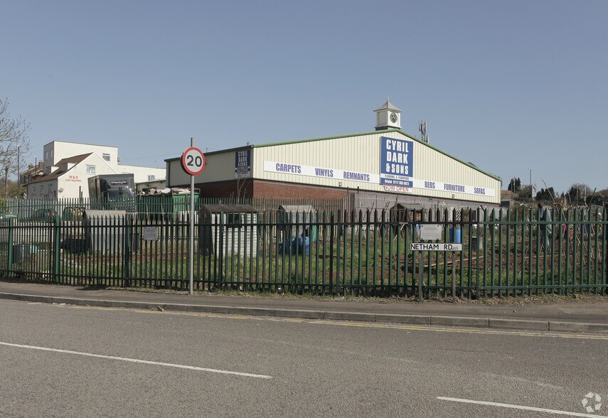 Netham Rd, Bristol to rent - Primary Photo - Image 1 of 2