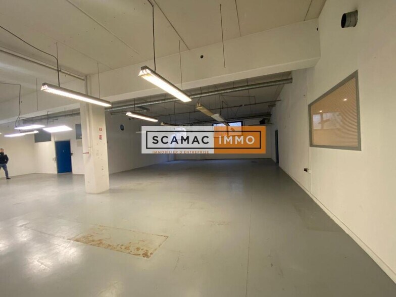 Light Industrial in Vitry-sur-Seine to rent - Interior Photo - Image 1 of 21