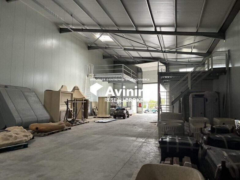 Industrial in Gémenos to rent - Interior Photo - Image 3 of 5