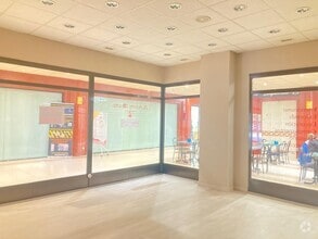 Retail in Colmenar Viejo, Madrid to rent Interior Photo- Image 1 of 2