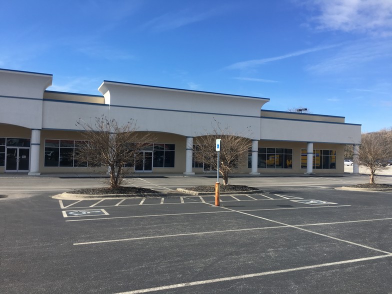 1940 W Andrew Johnson Hwy, Morristown, TN for sale - Building Photo - Image 1 of 1