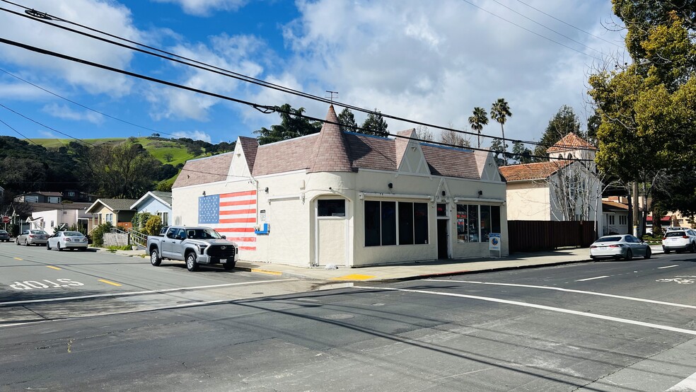 1836 Alhambra Ave, Martinez, CA for sale - Building Photo - Image 1 of 6