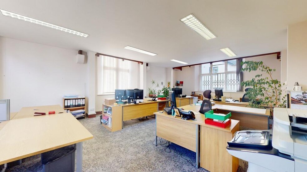 67 London Rd, Westerham to rent - Building Photo - Image 2 of 26