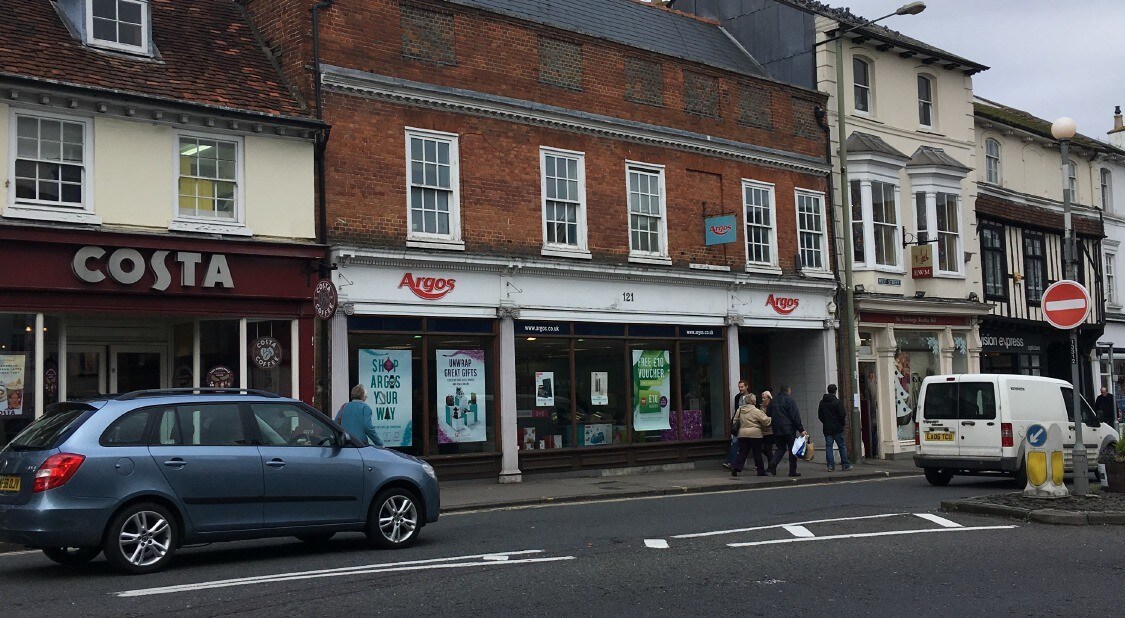 121 West St, Farnham for sale Primary Photo- Image 1 of 1