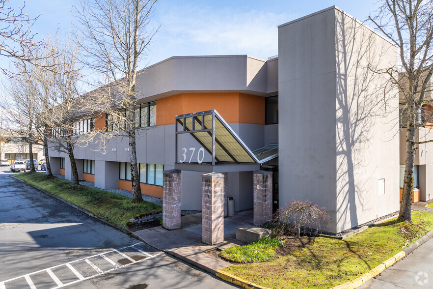 370 Corporate Dr N, Tukwila, WA for sale - Building Photo - Image 2 of 5