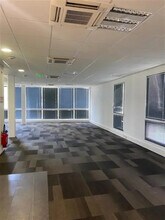 Office in Saint-Priest to rent Interior Photo- Image 1 of 1