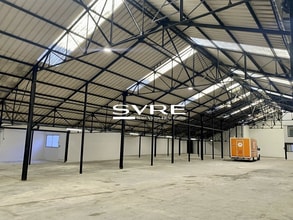 Light Industrial in Marseille to rent Interior Photo- Image 2 of 6