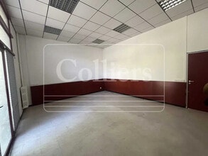 Office in Marseille to rent Building Photo- Image 1 of 4