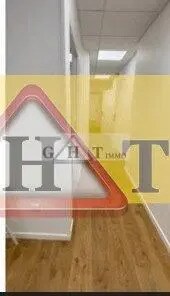 Office in Plaisir to rent - Interior Photo - Image 2 of 9