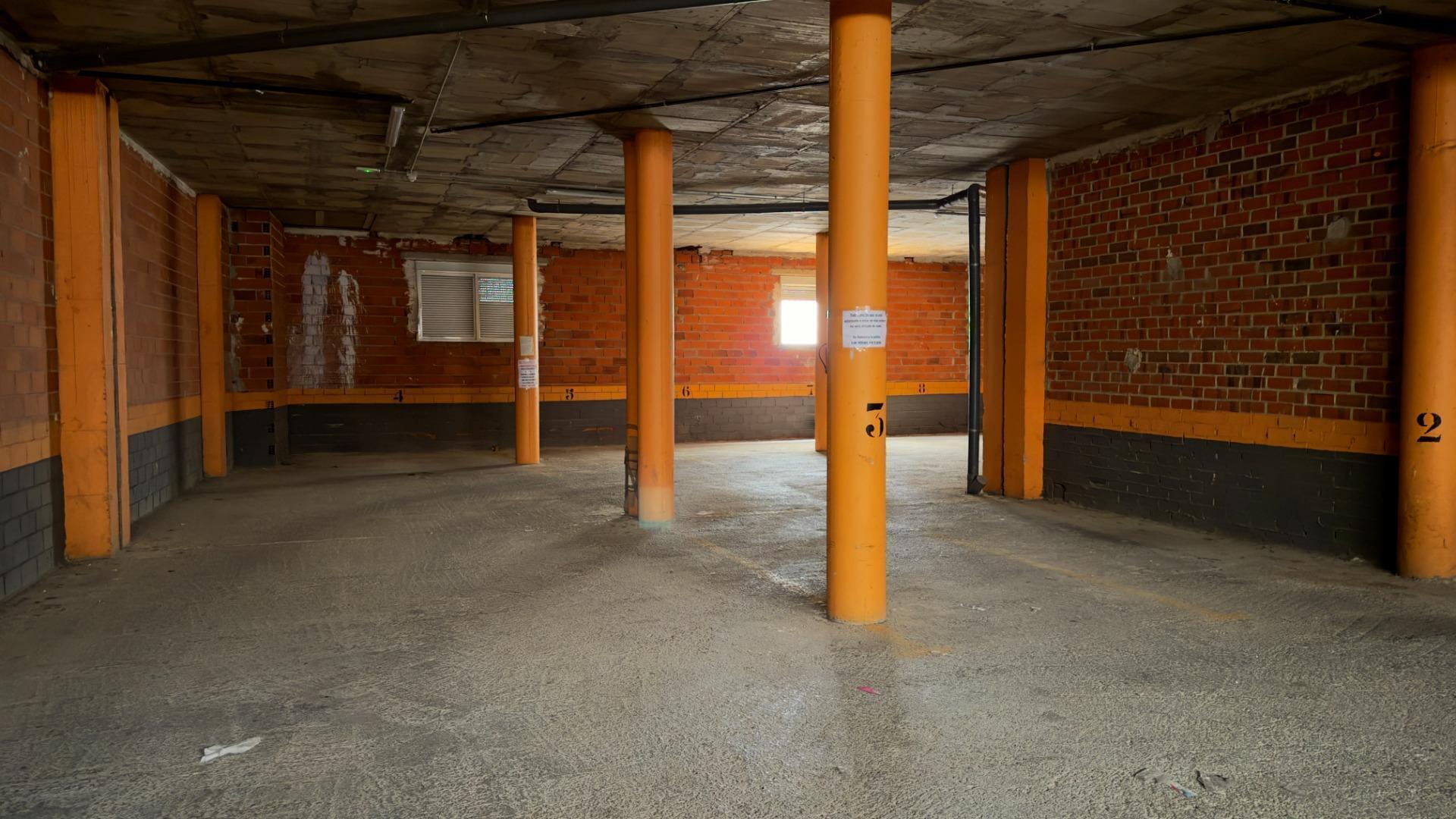 Retail in Abarán for sale Interior Photo- Image 1 of 15