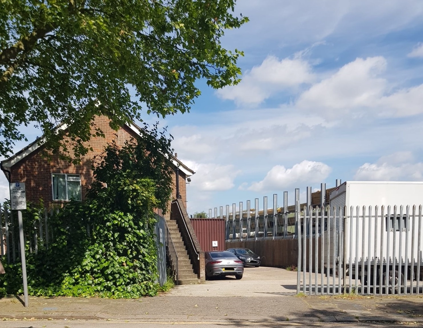 31 ImageStor House Bridge Road Palace Gates Rd, London to rent Primary Photo- Image 1 of 24
