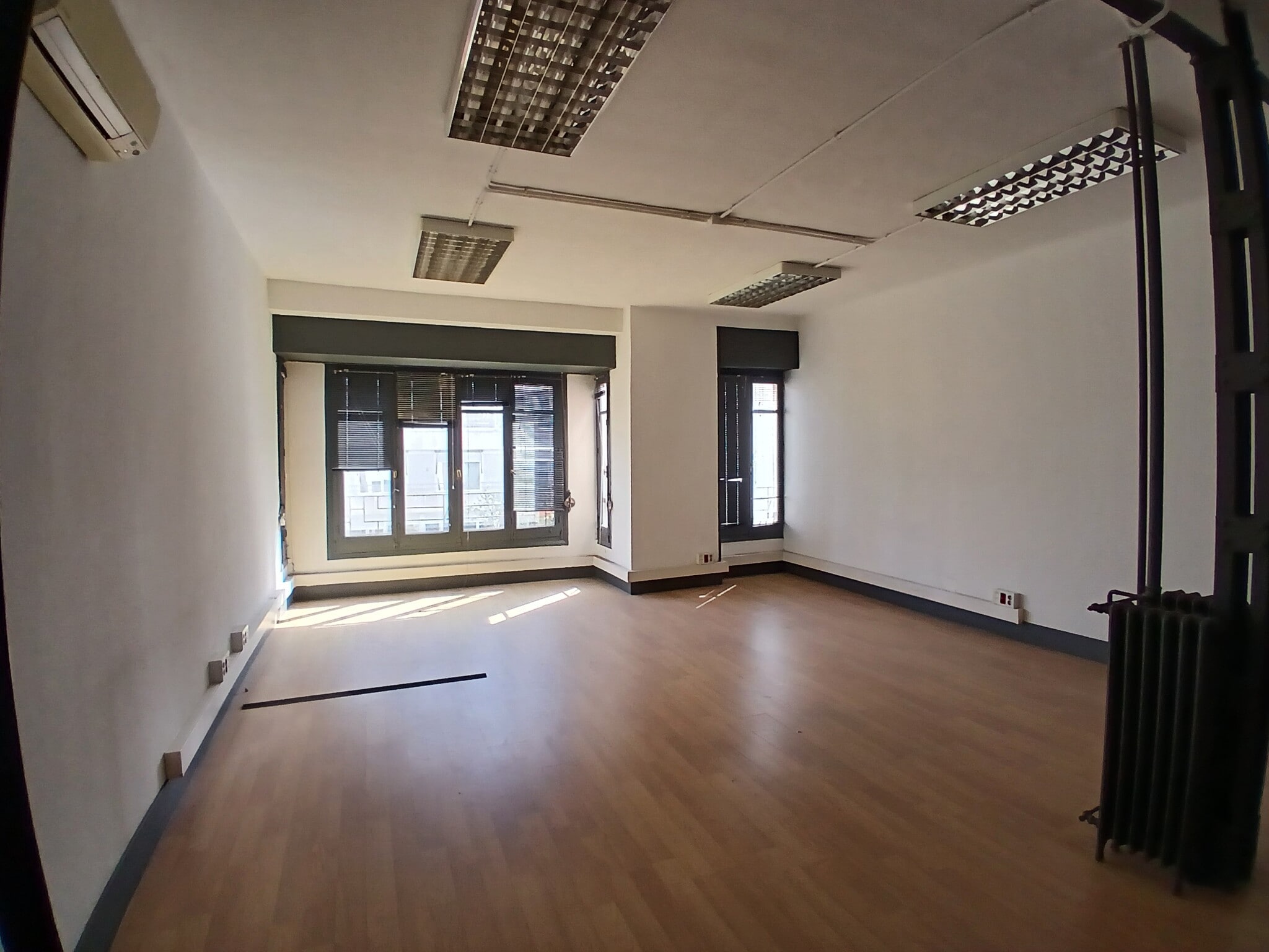 Retail in Madrid, Madrid to rent Floor Plan- Image 1 of 14