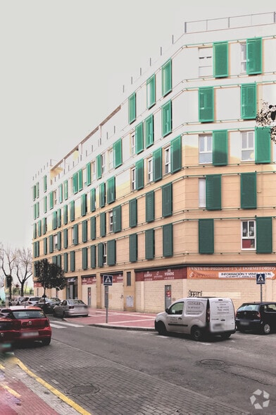 Calle de la Pila, 3, Parla, Madrid to rent - Building Photo - Image 2 of 2