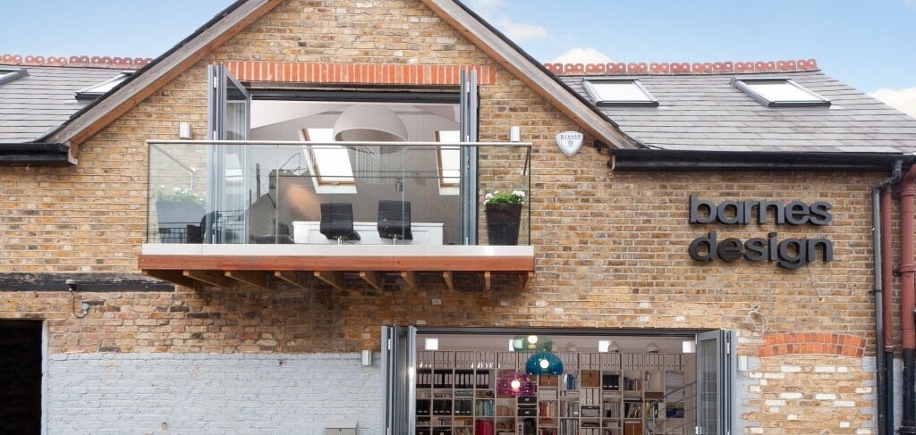 98 Charlmont Rd, London for sale Primary Photo- Image 1 of 1