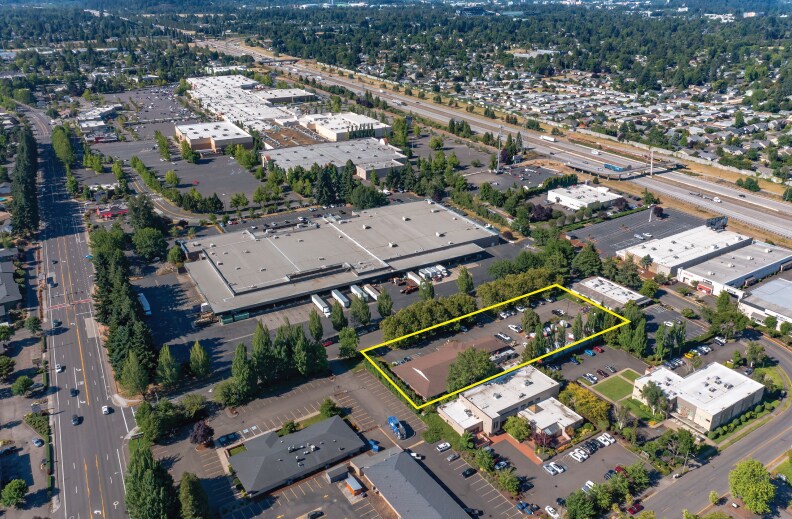 1084 Postal Way, Springfield 97477 Office/Retail or Medical Building