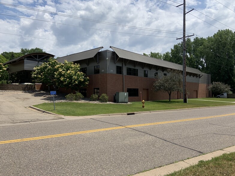 600 Carlton St, Maplewood, MN for sale - Primary Photo - Image 1 of 1