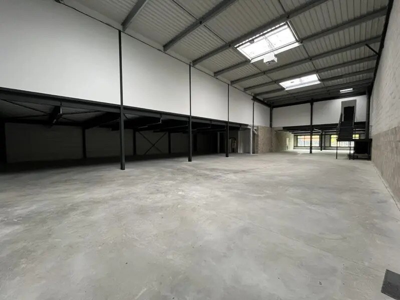 Light Industrial in Gennevilliers to rent Building Photo- Image 1 of 27