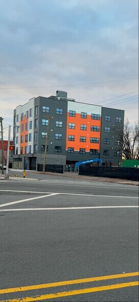 594 Orange St, Newark, NJ for sale - Building Photo - Image 1 of 1