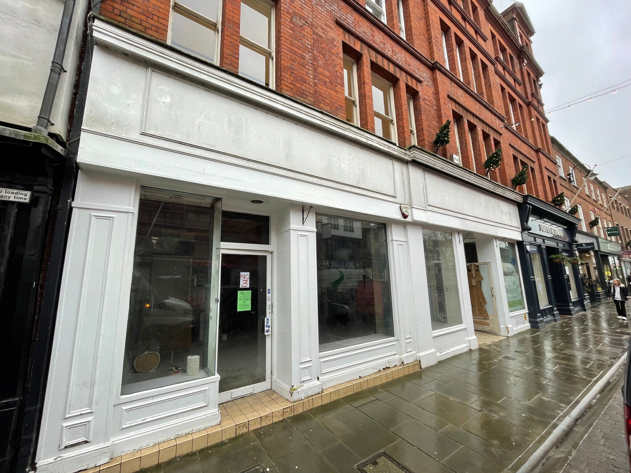 3-7 New Canal, Salisbury to rent Building Photo- Image 1 of 4