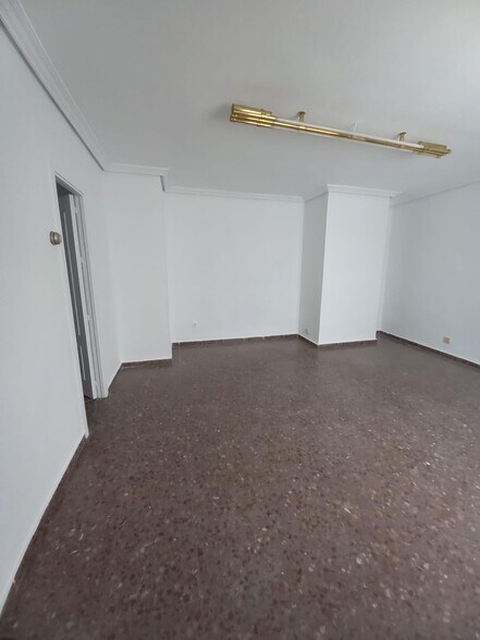 Office in Córdoba, Córdoba to rent - Interior Photo - Image 1 of 8