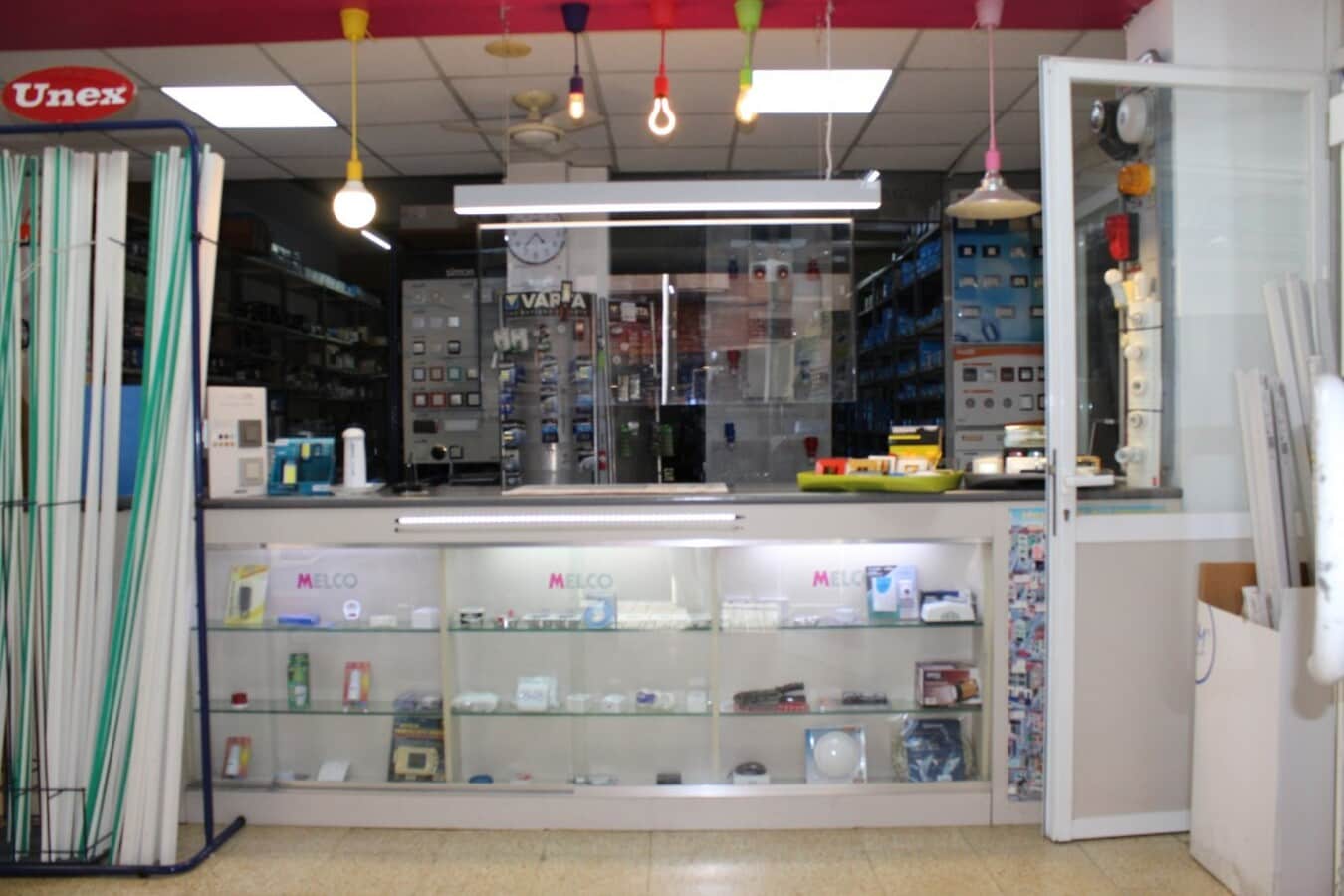 L'Hospitalet de Llobregat, BAR 08901 -  -  - Interior Photo - Image 1 of 16