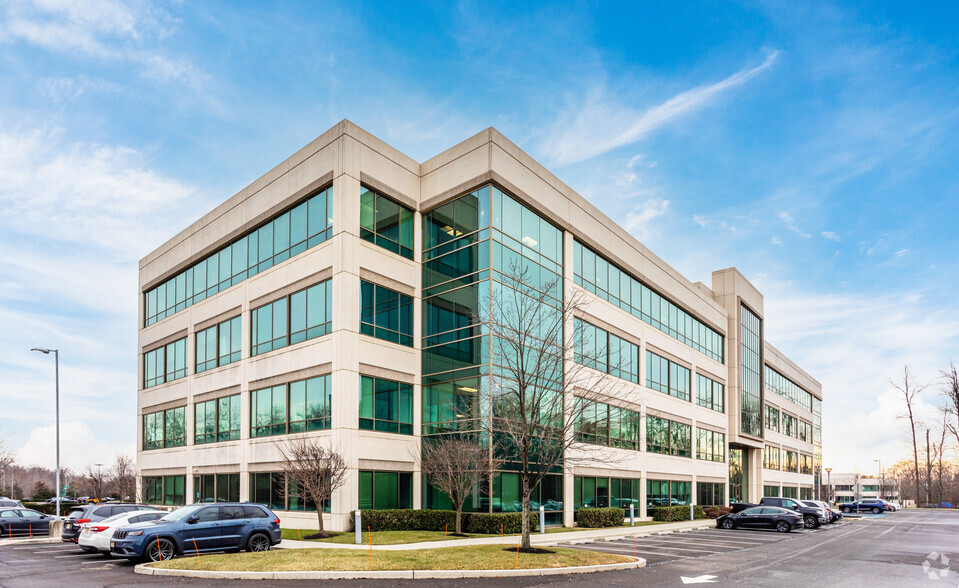 100 Princeton South Corporate Ctr, Ewing, NJ for rent - Building Photo - Image 1 of 5