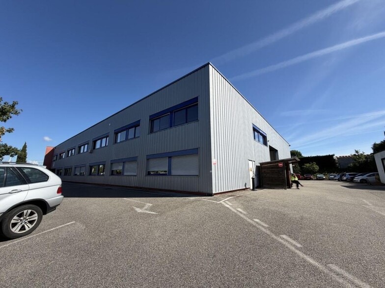 Light Industrial in Frontonas for sale - Building Photo - Image 3 of 8