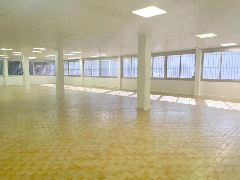 Office in Argenteuil to rent - Interior Photo - Image 3 of 16