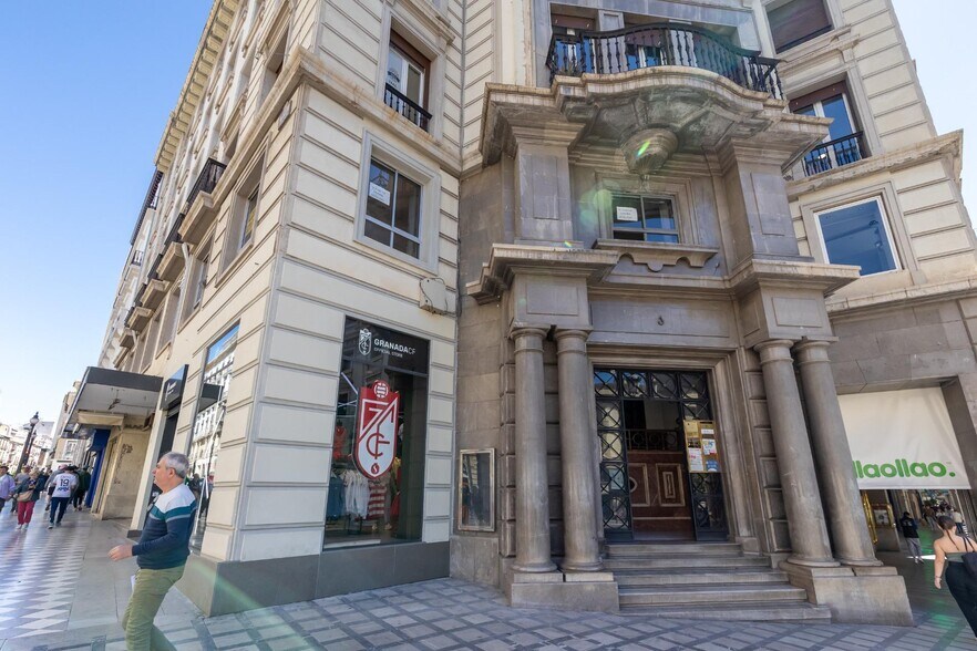 Office in Granada, Granada to rent - Building Photo - Image 3 of 32