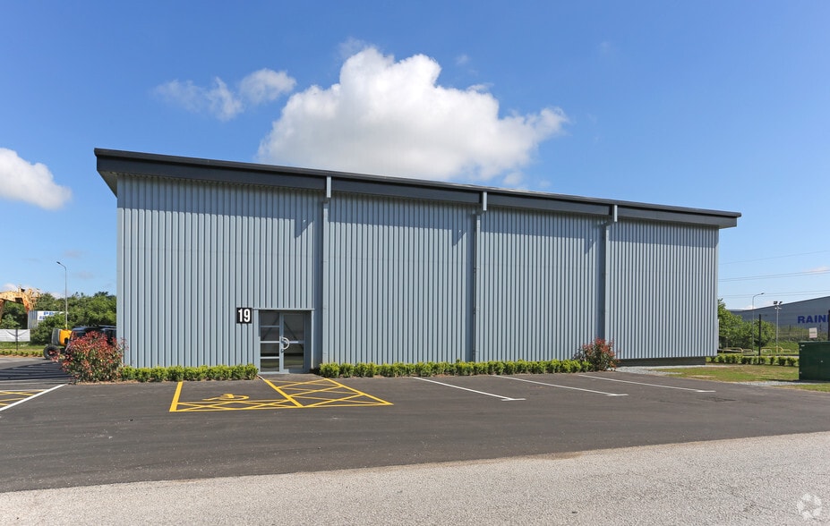 The Trade Yard, Scunthorpe for sale - Primary Photo - Image 1 of 1