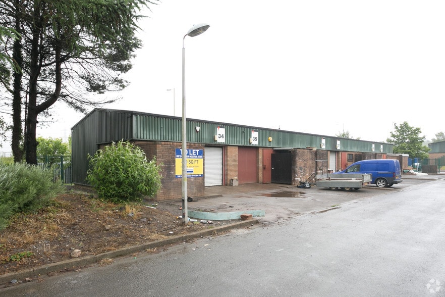 Hirwaun Industrial Estate, Hirwaun to rent - Building Photo - Image 1 of 4