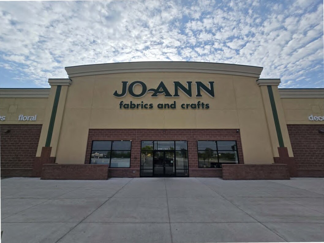 4208 E Blue Grass Rd, Mount Pleasant, MI to rent Interior Photo- Image 1 of 5