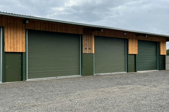 B4011, Aylesbury to rent Interior Photo- Image 2 of 5