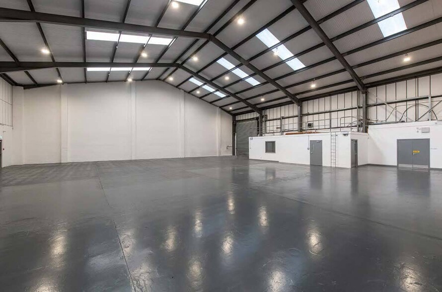 Howemoss Dr, Dyce to rent - Building Photo - Image 3 of 7