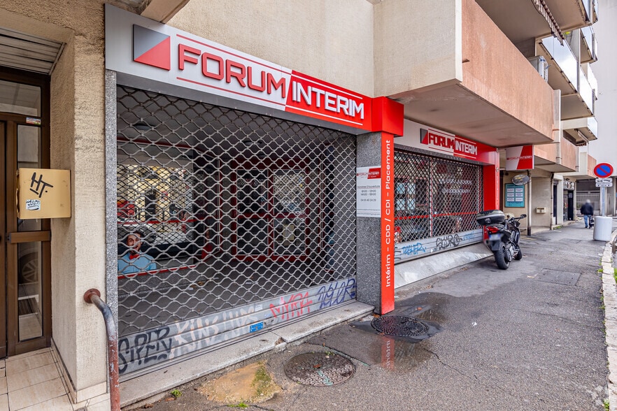 Build-to-Rent in Marseille for sale - Building Photo - Image 3 of 7