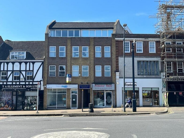23-25 Bridge St, Pinner to rent - Building Photo - Image 1 of 8