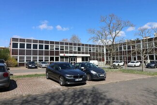 More details for 606 Rue Fourny, Buc - Office, Light Industrial to Rent