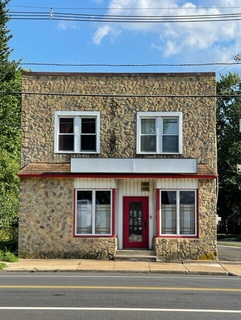 6 E Camden Ave, Moorestown, NJ, 08057 portfolio of 2 properties for sale on LoopNet.co.uk Building Photo- Image 1 of 17