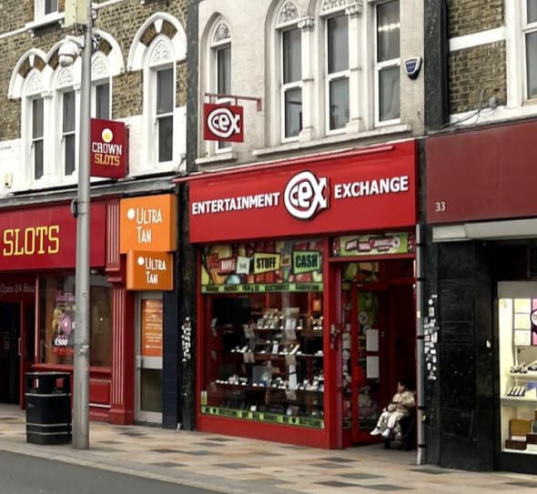 31 St Johns Rd, London to rent Building Photo- Image 1 of 2