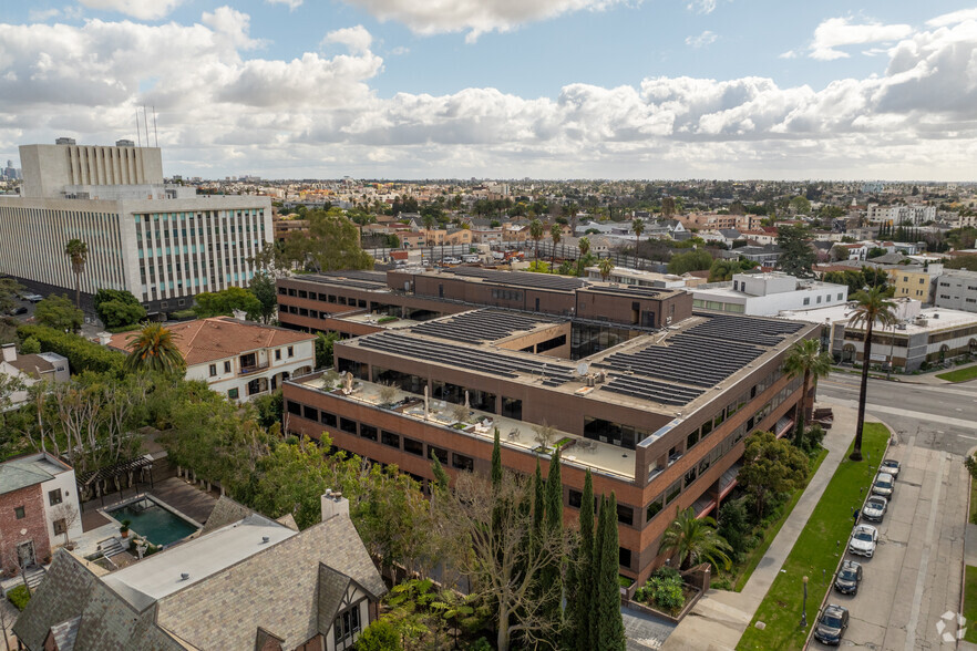 4221 Wilshire Blvd, Los Angeles, CA for rent - Building Photo - Image 3 of 12