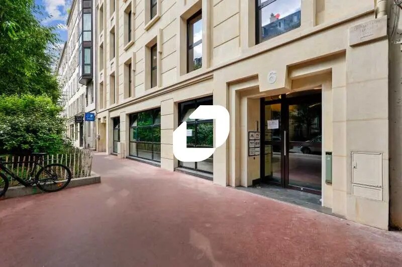 Office in Levallois-Perret to rent - Building Photo - Image 1 of 16