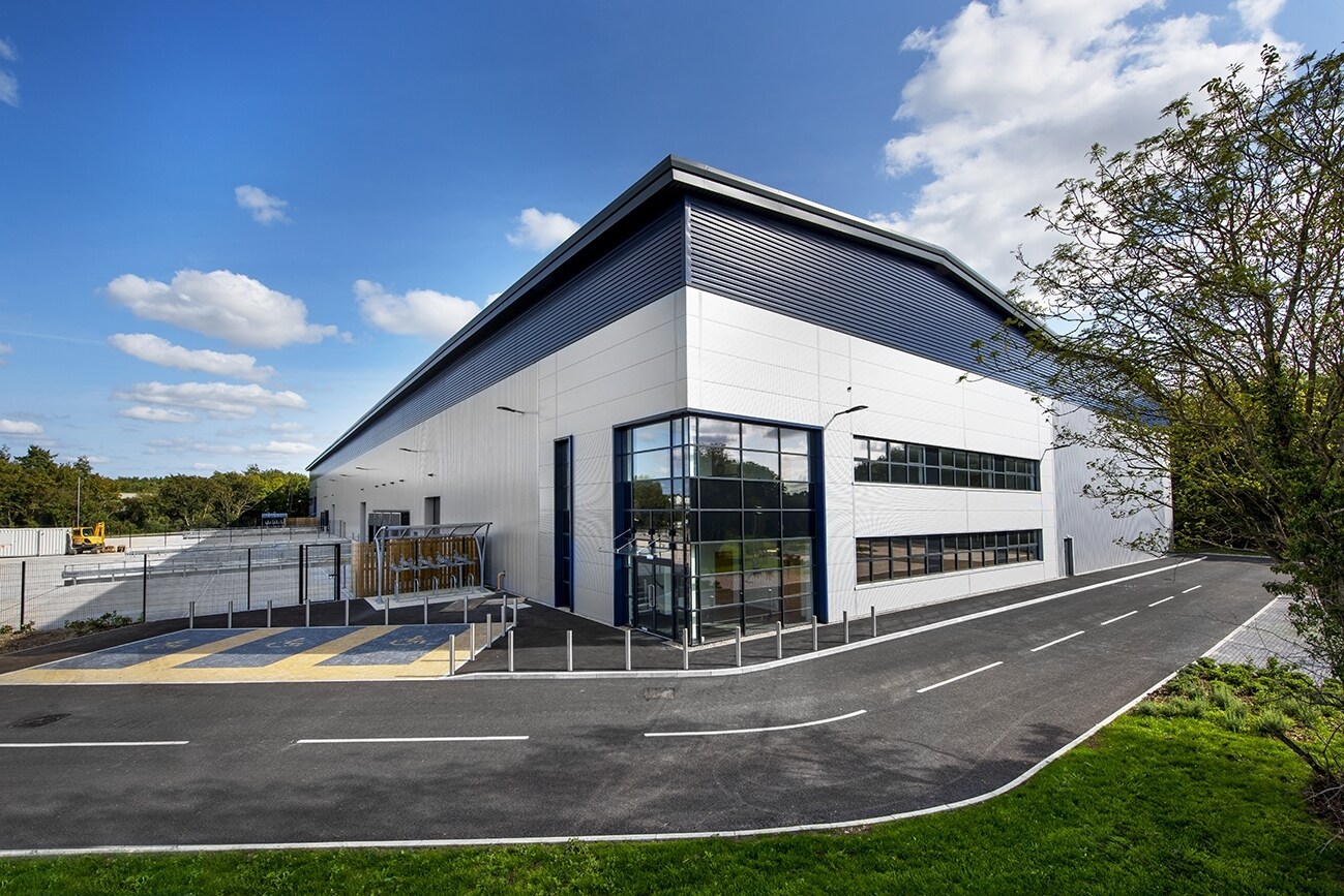 Hillmead Dr, Swindon for sale Primary Photo- Image 1 of 1