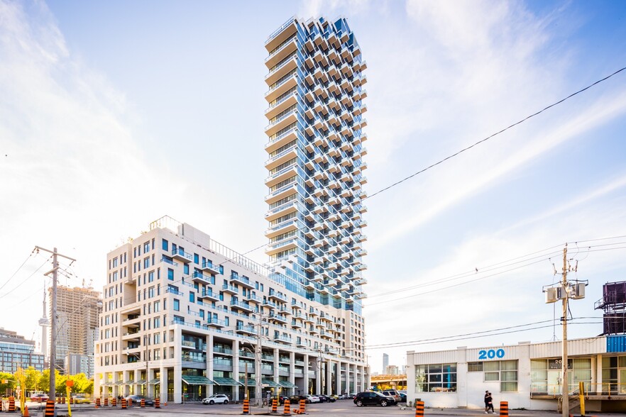 132 Queens Quay E, Toronto, ON for rent - Building Photo - Image 1 of 1