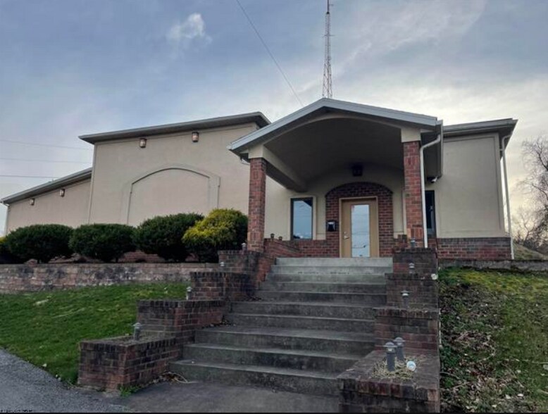 450 Leonard Ave, Fairmont 26554 UK