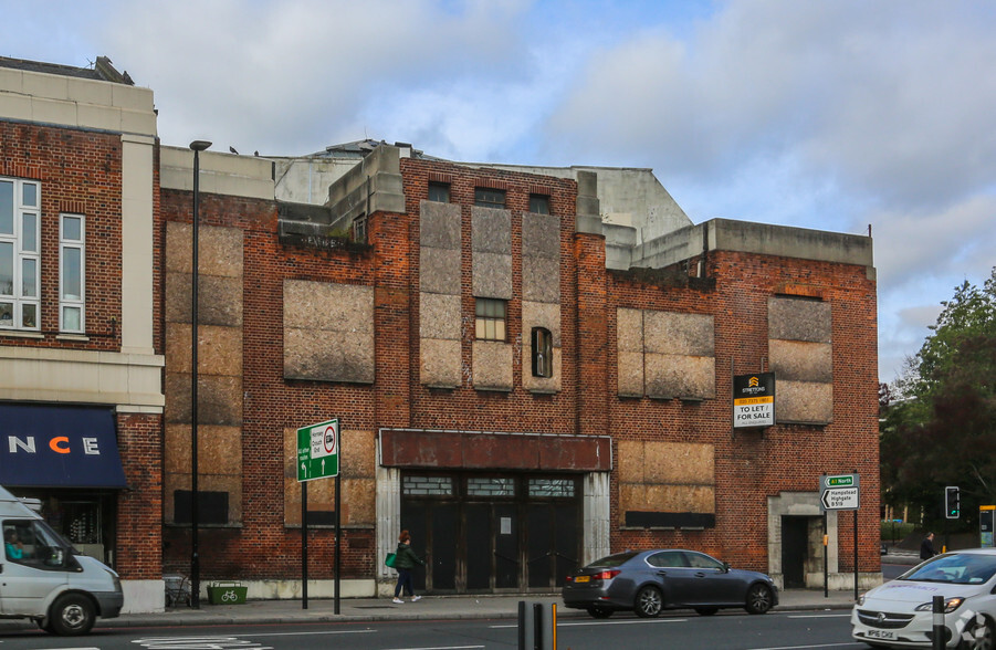 Archway Rd, London for rent - Building Photo - Image 2 of 5