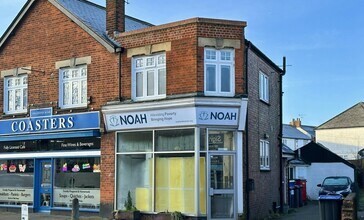 126-132 London Rd, Knebworth to rent Building Photo- Image 1 of 2