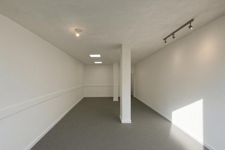 3a-5 Abbotsford Rd, Bristol to rent - Building Photo - Image 2 of 6